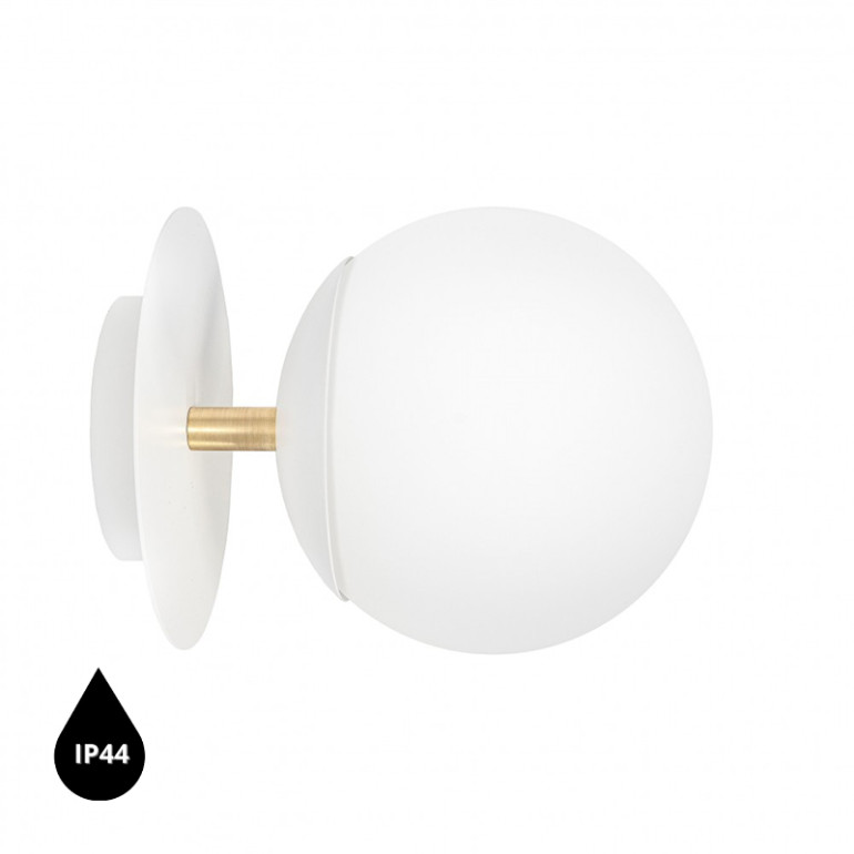 PLAAT C biała lampa ścienna / kinkiet z mosiądzem z podwyższoną szczelnością IP44